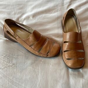 Anne Klein KKMarlo sand leather loafers